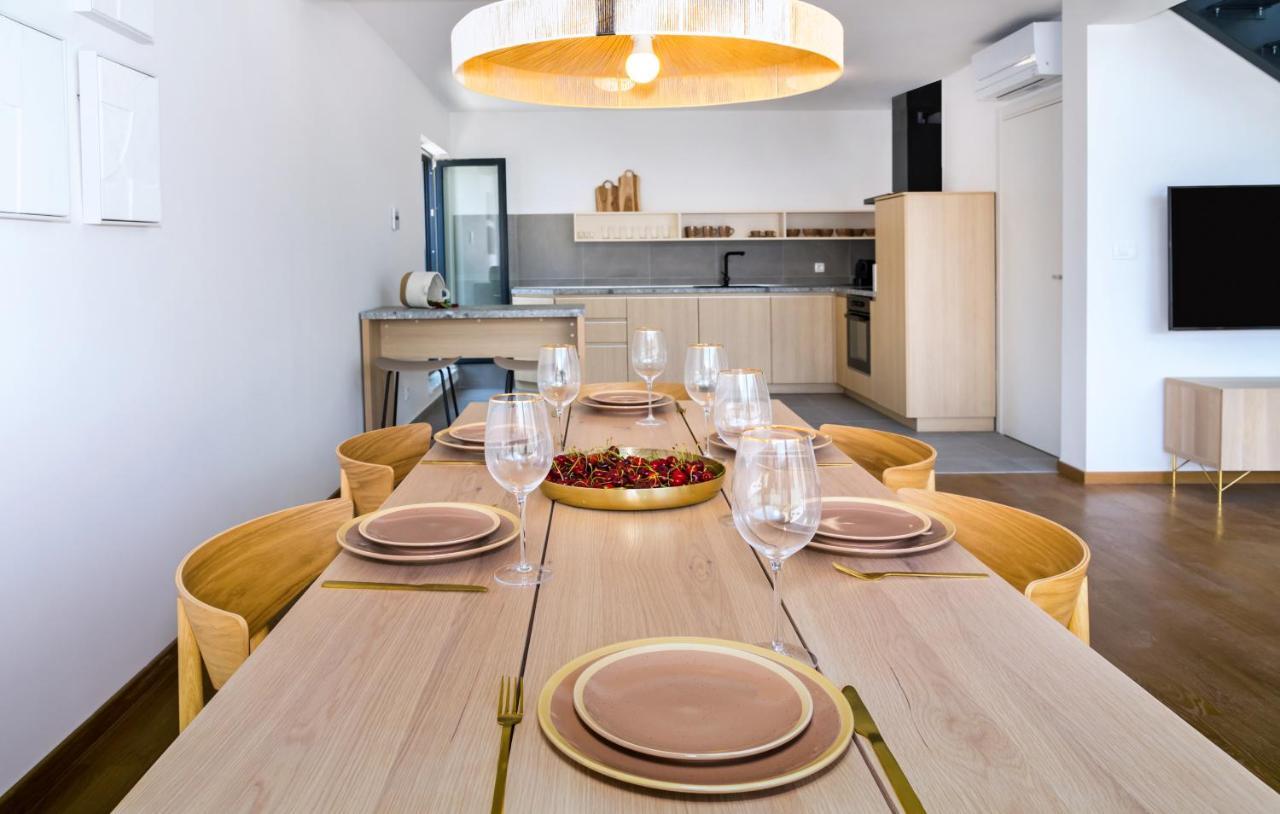 Rivus Apartma Omis
